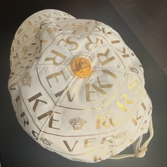 Versace cap - Picture 4 of 4
